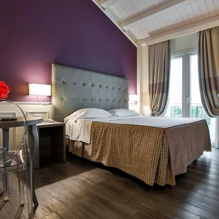 Savoia Regency Hotel